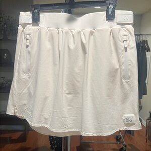 ALO Yoga White Skirt Brand New Never Worn - tags removed